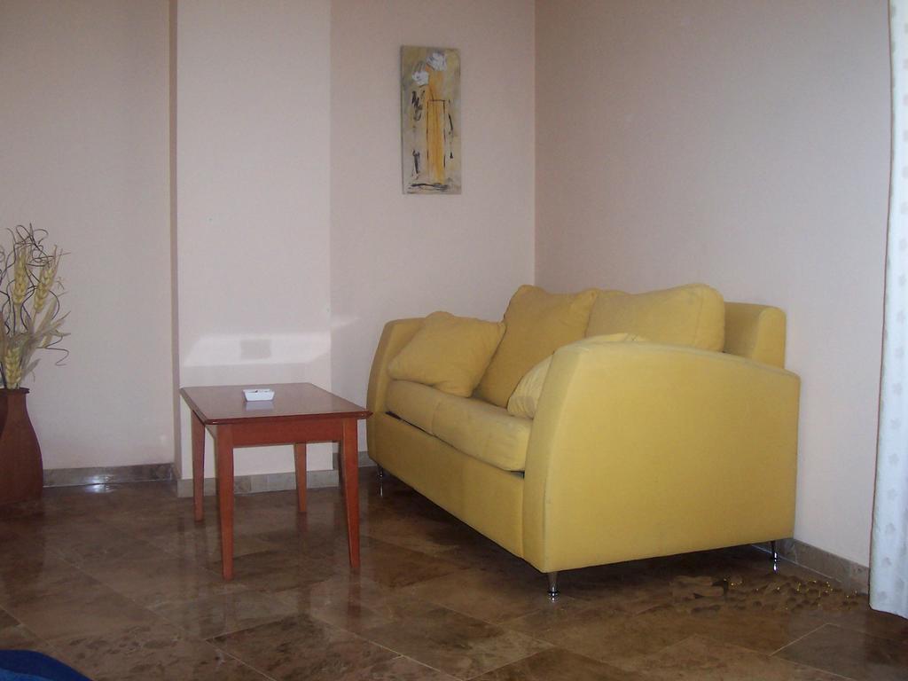 Hotel Al-yussana 2*